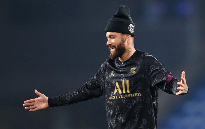 Neymar ISTANBUL, TURKEY - OCTOBER 28: Neymar of Paris Saint-Germain reacts during the warm up ahead of the UEFA Champions League Group H stage match between Istanbul Basaksehir and Paris Saint-Germain at Basaksehir Fatih Terim Stadyumu on October 28, 2020 in Istanbul, Turkey. Sporting stadiums around Turkey remain under strict restrictions due to the Coronavirus Pandemic as Government social distancing laws prohibit fans inside venues resulting in games being played behind closed doors. (Photo by Ozan Kose - Pool/Getty Images)