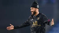 Neymar menjalin hubungan open relationship dengan Gabily sejak 8 bulan terakhir. Mereka pun jarang mem-posting kemesraannya di sosial media (Getty Images/Pool)