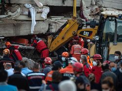 3 Hari Pasca-gempa Turki, Balita Ditemukan Selamat di Puing Bangunan