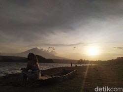 Menikmati Senja di Waduk Setupatok Cirebon, Wisata Murah Saat Pandemi