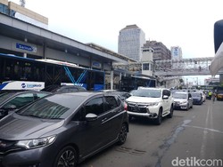 Video: Jelang Aksi Bela Nabi, Lalin di Sekitar MH Thamrin Macet