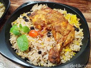 Di Sini Ada Nasi Biryani Autentik Racikan Chef Hinam ala Timur Tengah Di Sini Ada Nasi Biryani Autentik Racikan Chef Hinam ala Timur Tengah