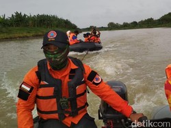 6 Tanggul Sungai Bengawan Solo di Lamongan Rawan Longsor