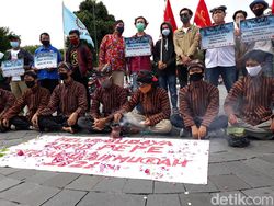 Protes UMP, Buruh Minta Raja Keraton Yogya Nasihati Gubernur DIY