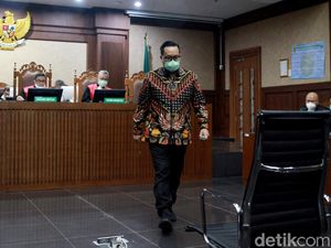 6 Hal Mengejutkan Terungkap saat 2 Jenderal Duduk di Kursi Pesakitan