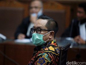 30 Tahun Mengabdi di Polri Jadi Alasan Meringankan Vonis Brigjen Prasetijo 30 Tahun Mengabdi di Polri Jadi Alasan Meringankan Vonis Brigjen Prasetijo