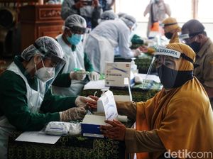 Guru SMP Negeri 4 Surakarta Jalani Rapid Test