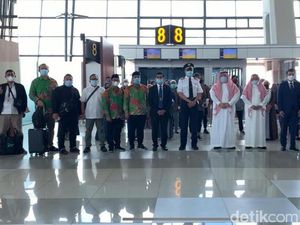 Foto: Jamaah Umroh Perdana Indonesia di Tengah Pandemi
