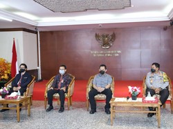 Kabareskrim hingga Pangdam Ikut Antar KSPI-KSPSI Temui Sekjen MK