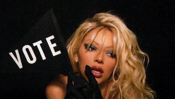 10 Gaya Artis Rayakan Halloween 2020, Kendall Jenner Paling Bikin Pangling