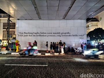 Malam di Kota Bandung Masih jadi Magnet bagi Wisatawan