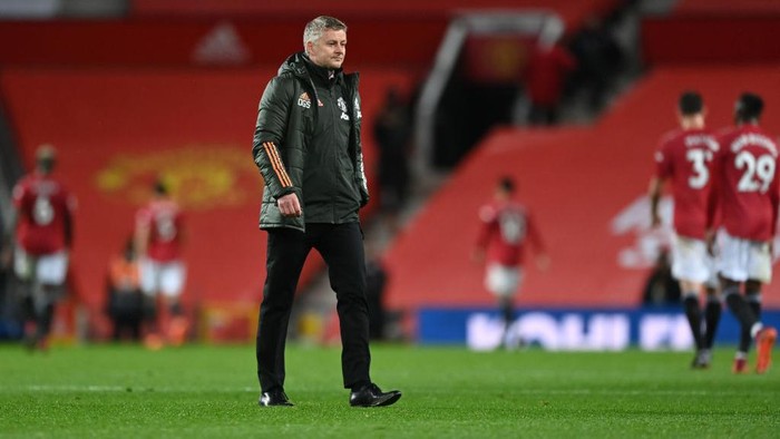 MANCHESTER, ENGLAND - NOVEMBER 01: Ole Gunnar Solskjaer, Manager of Manchester United looks dejected following his teams defeat in the Premier League match between Manchester United and Arsenal at Old Trafford on November 01, 2020 in Manchester, England. Sporting stadiums around the UK remain under strict restrictions due to the Coronavirus Pandemic as Government social distancing laws prohibit fans inside venues resulting in games being played behind closed doors. (Photo by Shaun Botterill/Getty Images)