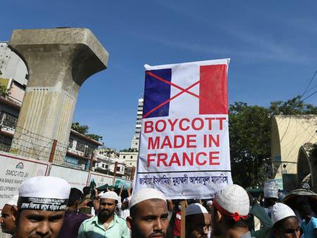 50 Ribu Orang di Bangladesh Gelar Aksi Demo Boikot Produk Prancis