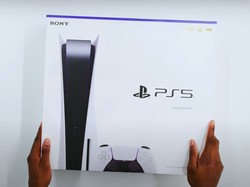 Orang Pertama yang Dapat PS5... dan Gratis!