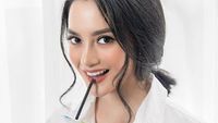 Ririn Ekawati Doyan Minum Kopi hingga Makan Gulali, Ini Buktinya!