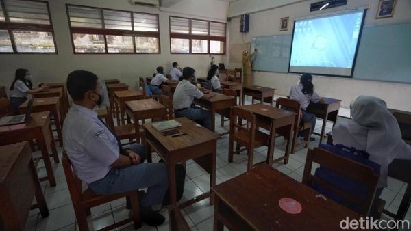 SMA Negeri 3 Surakarta Lakukan Pembelajaran Tatap Muka