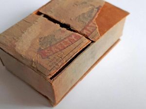 Surat dari 1941 Ditemukan di Dalam Kotak Korek Api! Surat dari 1941 Ditemukan di Dalam Kotak Korek Api!