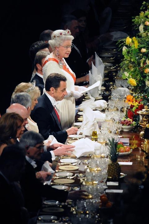 Semakin dekat dengan Ratu maka semakin penting di mata kerajaan.