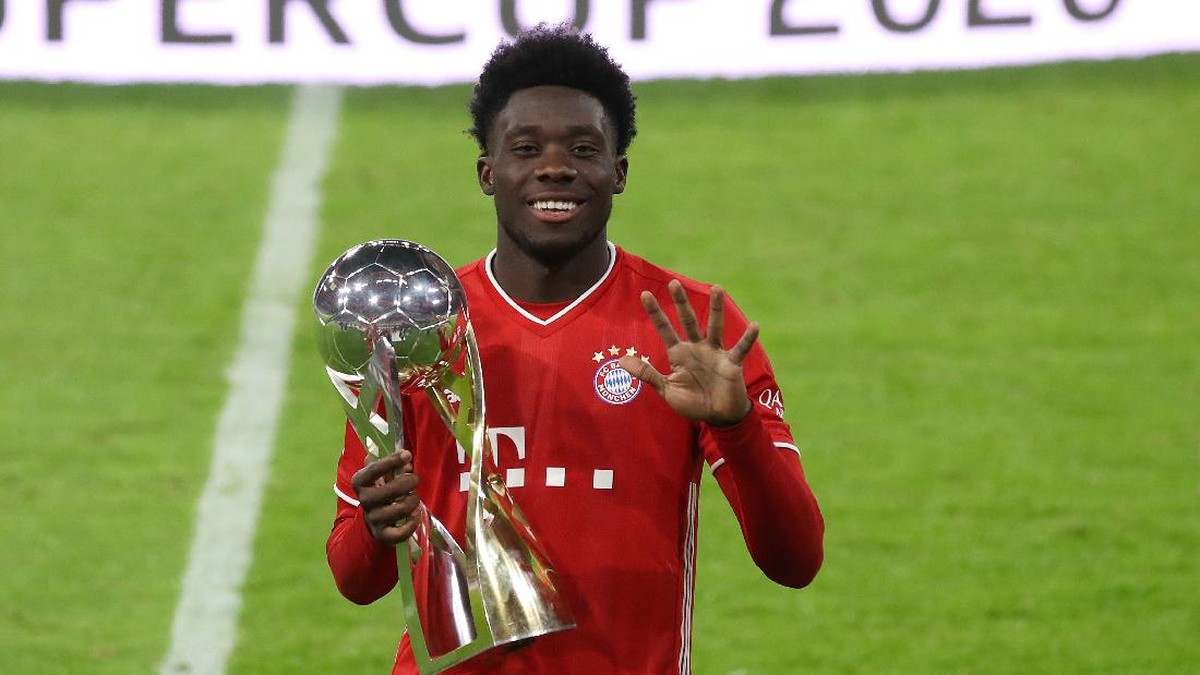 Alphonso Davies jadi pemain muda kelahiran abad ini paling bernilai di dunia. (Foto: Getty Images/Alexander Hassenstein)