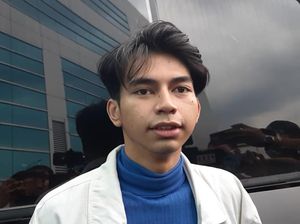 Dimas Ramadhan Ngeluh Jadi Artis Tak Gampang Dimas Ramadhan Ngeluh Jadi Artis Tak Gampang