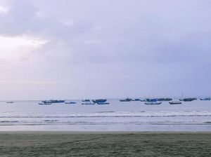 Eksotisnya Pesisir Barat Pantai Pangandaran