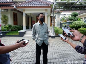 Sultan HB X Ajak Warga Yogya Laku Prihatin Sambut Tahun Baru 2021 Sultan HB X Ajak Warga Yogya Laku Prihatin Sambut Tahun Baru 2021