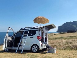 Mobil Mungil Kei Car Disulap Jadi Rumah Berjalan: Bisa Muat Kasur, Dapur, dan Sofa