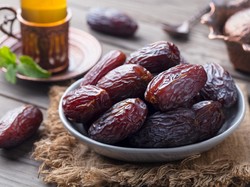 Manfaat Sehat dan Cara Membuat Susu Kurma Sendiri