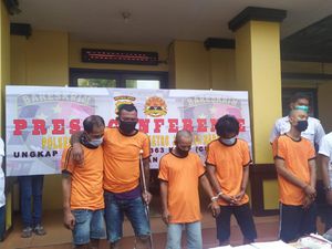 Penjambret di Flyover Angke Jakbar Ditangkap, 30 Unit Ponsel Disita