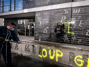 Prancis Akan Larang Kelompok Ultra-Nasionalis Turki Grey Wolves Prancis Akan Larang Kelompok Ultra-Nasionalis Turki Grey Wolves