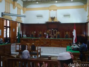 Praperadilan, Ketua KAMI Medan Minta Status Tersangka Dibatalkan Praperadilan, Ketua KAMI Medan Minta Status Tersangka Dibatalkan