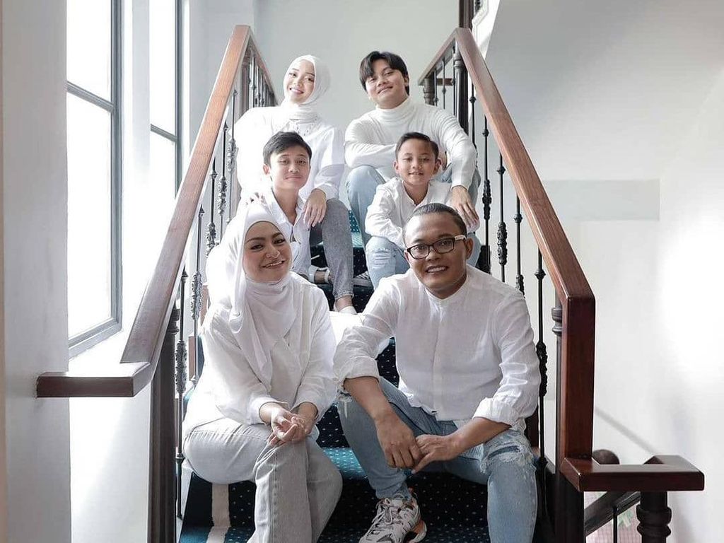 Anak-anak Sule Menanti Nathalie Holscher, Tak Ada Kebencian Anak-anak Sule Menanti Nathalie Holscher, Tak Ada Kebencian
