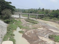 Hutan di Hulu Rusak, Sungai Babakan Brebes Berpotensi Banjir Bandang