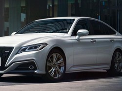 Jadi Kendaraan Pembantu Jokowi, Toyota Crown Dapat Pembaruan di Jepang