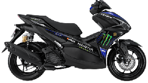 Penampakan Yamaha Aerox 155 Connected Berbaju Motor MotoGP