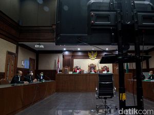 Hakim Cecar Teman Dekat Pinangki yang Beri Keterangan Palsu