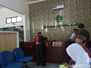 Puluhan Jemaah Umroh Blitar yang Penuhi Syarat Akan Berangkat Desember Puluhan Jemaah Umroh Blitar yang Penuhi Syarat Akan Berangkat Desember