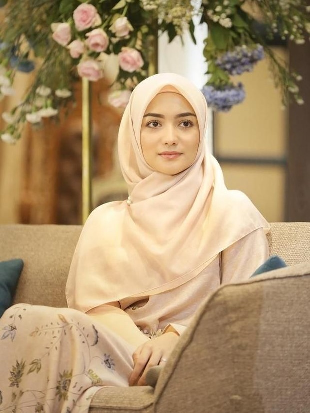 Hijab pendek