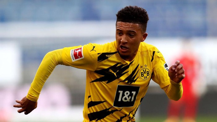 BIELEFELD, GERMANY - OCTOBER 31: Jadon Sancho of Dortmund looks on during the Bundesliga match between DSC Arminia Bielefeld and Borussia Dortmund at Schueco Arena on October 31, 2020 in Bielefeld, Germany. (Photo by Martin Rose/Getty Images)