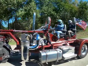 Ini Motor Terbesar di Dunia, Pakai Rangka Truk dan Berbobot 4,9 Ton!