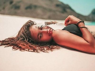Digugat Cerai Suami, Ratu Felisha Makin Seksi Aja Nih!