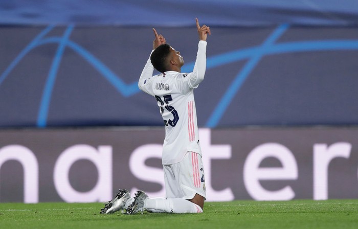 MADRID, SPAIN - NOVEMBER 03: Rodrygo of Real Madrid celebrates scoring his sides third goal during the UEFA Champions League Group B stage match between Real Madrid and FC Internazionale at Estadio Alfredo Di Stefano on November 03, 2020 in Madrid, Spain. Football Stadiums around Europe remain empty due to the Coronavirus Pandemic as Government social distancing laws prohibit fans inside venues resulting in fixtures being played behind closed doors. (Photo by Gonzalo Arroyo Moreno/Getty Images)