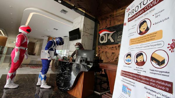 Saat Power Rangers Kunjungi Kantor OJK di Solo