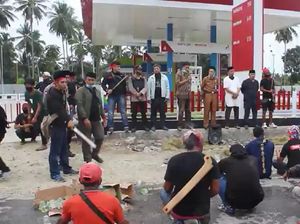 Kecewa karena Tak Bertanggung Jawab, Keluarga Korban Asusila Rusak SPBU