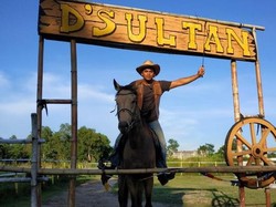 Mau Liburan Gaya Sultan? Coba Saja Wisata Berkuda