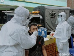 Puluhan Warga di Perbatasan Surabaya-Sidoarjo Terjaring Swab Hunter