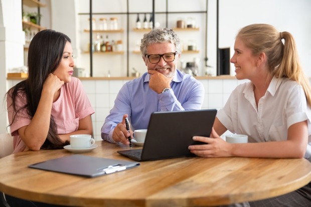 Untuk menambah nilai plus kerjakan tanggung jawab dengan baik sehingga atasan terkesan.