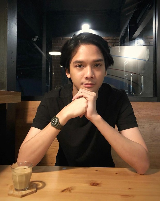 Baskara diketahui bekerja sebagai pegawai kantoran. Hal tersebut juga menjadi awal kariernya sebelum terjun ke dunia hiburan