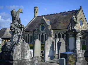 London Buka Wisata Sejarah ke Kuburan Yahudi