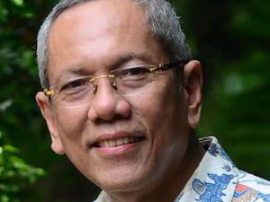 Hari Kesehatan Nasional 2020 dan Pandemi Covid-19 Hari Kesehatan Nasional 2020 dan Pandemi Covid-19